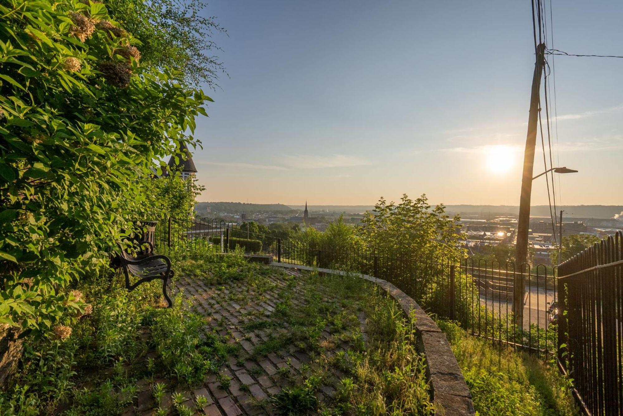 Dubuque'S Front Porch, Historic Charmer, Walk Downtown Luaran gambar